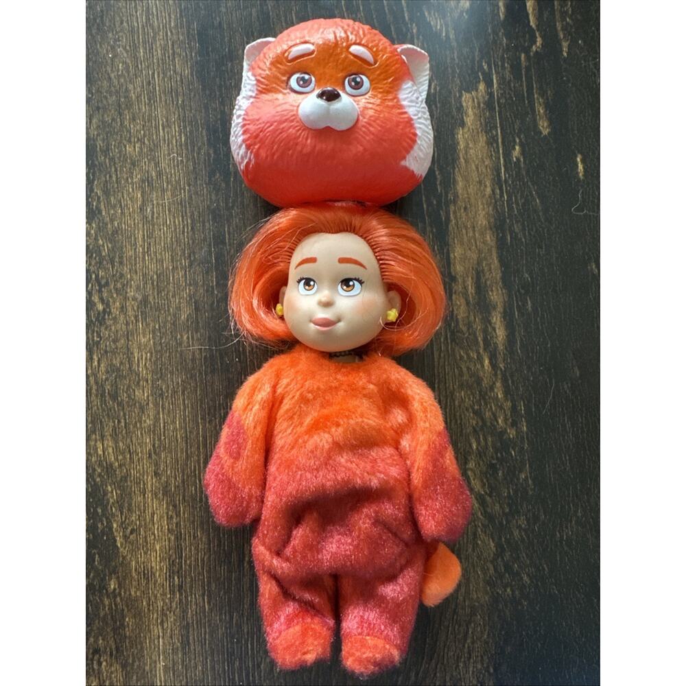 Disney Doll Turning Red Meilin Lee 6” Deluxe w/ Red Panda Costume Disney Pixar